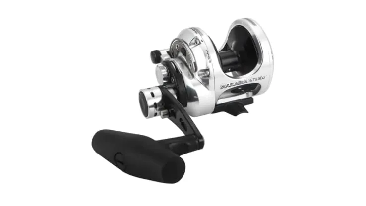 Okuma Makaira SE 2-Speed Lever Drag Reel